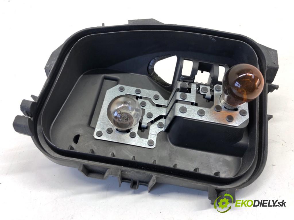 VW SHARAN nadwozie wielkoprzestrzenne (MPV) 2013 130 kW 2.0 TDI 1968 vložka svetla levý zadní část 7N0945257