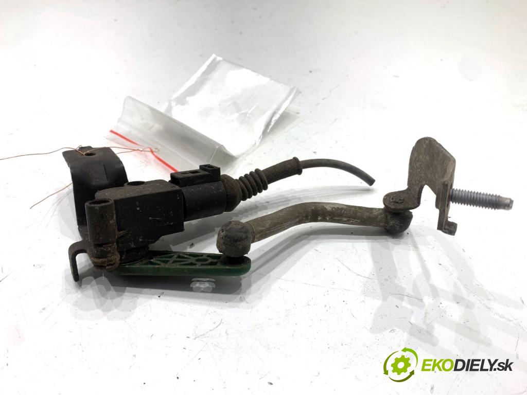 VW SHARAN nadwozie wielkoprzestrzenne (MPV) 2013 130 kW 2.0 TDI 1968 snímač ÚROVEŇ: XENON přední část levý 