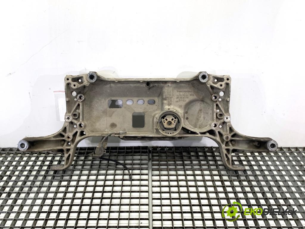 VW SHARAN nadwozie wielkoprzestrzenne (MPV) 2013 130 kW 2.0 TDI 1968 výztuha pod motor 7N0199369A (Přední výztuha)