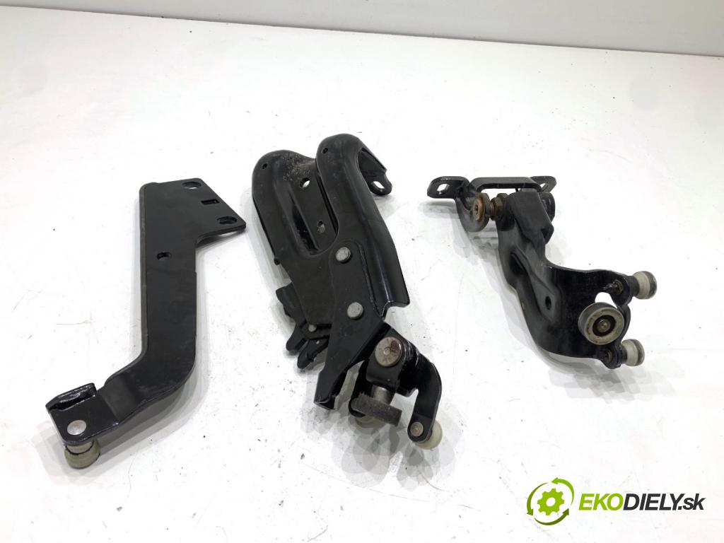 VW SHARAN nadwozie wielkoprzestrzenne (MPV) 2013 130 kW 2.0 TDI 1968 kladky dveře posúvne pravé 7N0843436D 7N0843336G