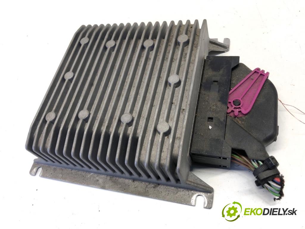 VW SHARAN nadwozie wielkoprzestrzenne (MPV) 2013 130 kW 2.0 TDI 1968 zesilovač 5K0035456C (Zesilovač)