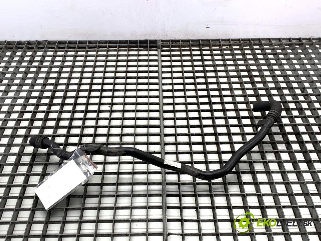 VW TIGUAN SUV 2013 81 kW 2.0 TDI 1968 Rúra vody 5N0145762CB