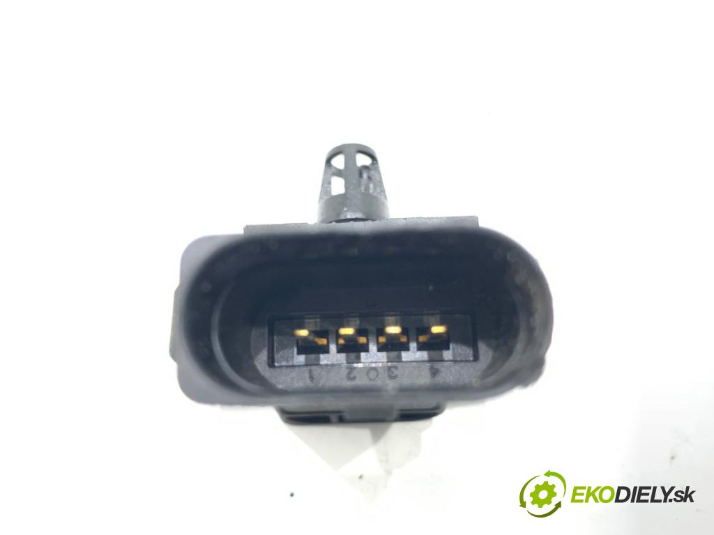 VW TIGUAN SUV 2013 81 kW 2.0 TDI 1968 Snímač tlaku 03G906051E 0281002977 (Snímač tlaku)