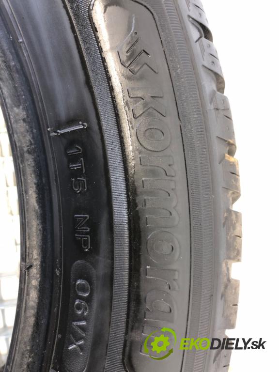 --- ---      PNEUMATIKA: VÍCENÁ SEZÓNA: 235/50 18" KORMORAN