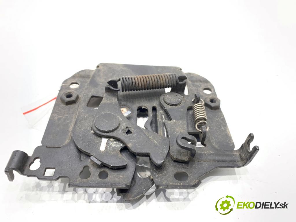 FORD TRANSIT COURIER Nadwozie pełne/minivan 2018 74 kW 1.0 EcoBoost 998 zámok kapoty predný 