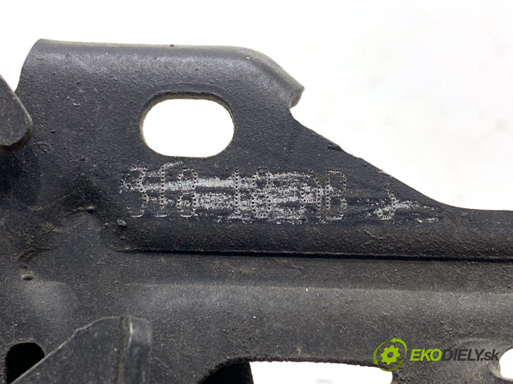 FORD TRANSIT COURIER Nadwozie pełne/minivan 2018 74 kW 1.0 EcoBoost 998 zámok kapoty predný