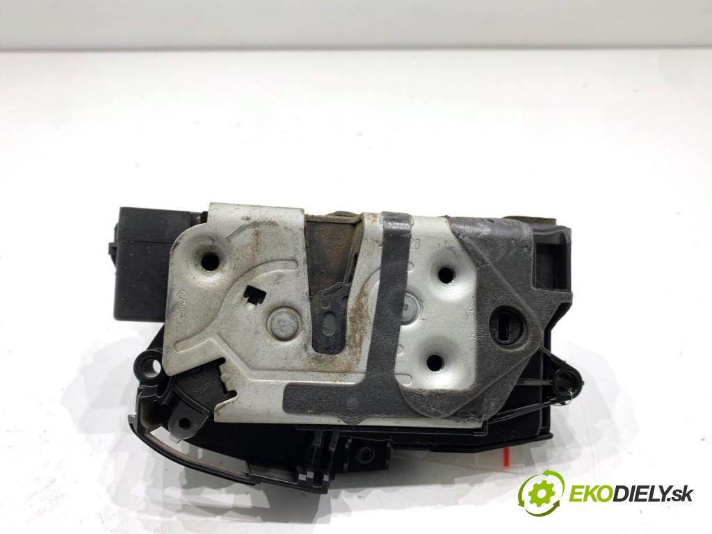 FORD TRANSIT COURIER Nadwozie pełne/minivan 2018 74 kW 1.0 EcoBoost 998 zámok Dvere pravy zad BM5A-A26412-AH