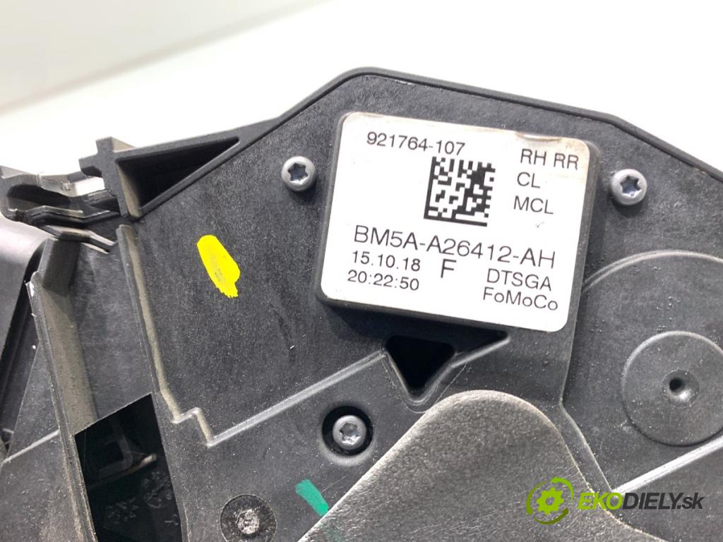 FORD TRANSIT COURIER Nadwozie pełne/minivan 2018 74 kW 1.0 EcoBoost 998 zámok Dvere pravy zad BM5A-A26412-AH