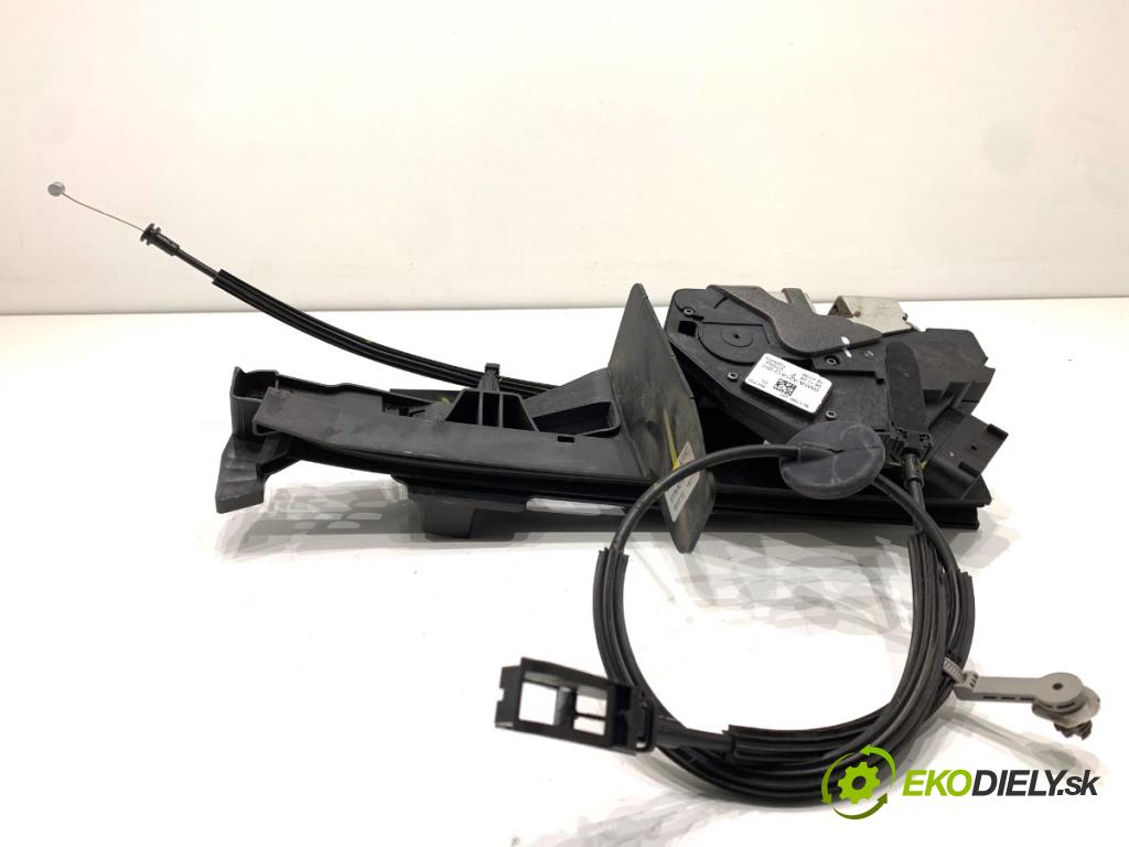 FORD TRANSIT COURIER Nadwozie pełne/minivan 2018 74 kW 1.0 EcoBoost 998 zámok Dvere pravy predný BM5A-A21812-BH