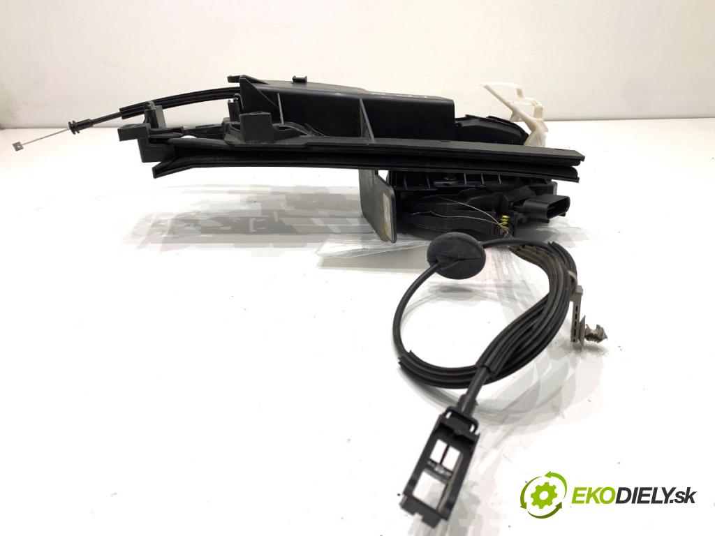 FORD TRANSIT COURIER Nadwozie pełne/minivan 2018 74 kW 1.0 EcoBoost 998 zámok dveře levý přední část BM5A-A21813-AH