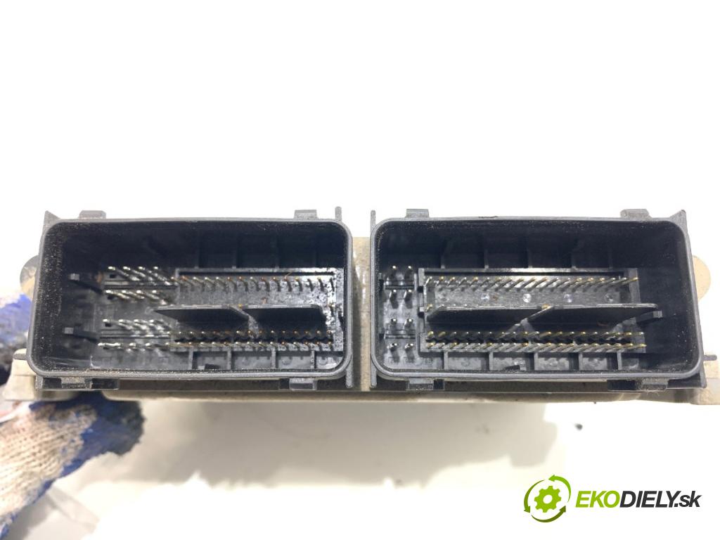 FORD TRANSIT COURIER Nadwozie pełne/minivan 2018 74 kW 1.0 EcoBoost 998 riadiaca jednotka Motor 0261S21915 (Riadiaca jednotka)