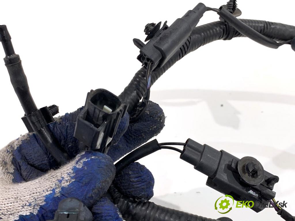 FORD TRANSIT COURIER Nadwozie pełne/minivan 2018 74 kW 1.0 EcoBoost 998 ostrekovač ostrekovačov ET7614297-AE