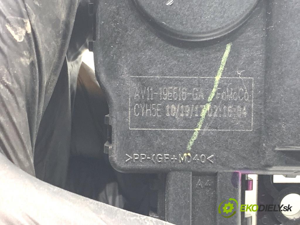 FORD TRANSIT COURIER Nadwozie pełne/minivan 2018 74 kW 1.0 EcoBoost 998 motor topení AV11-19E616-GA