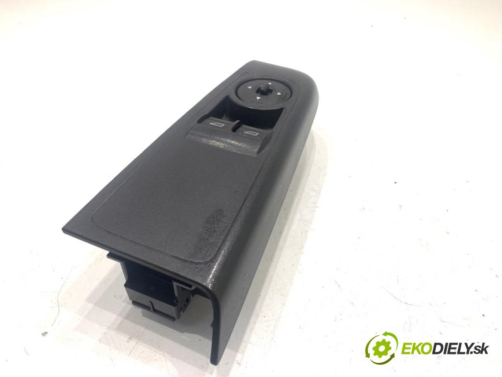 FORD TRANSIT COURIER Nadwozie pełne/minivan 2018 74 kW 1.0 EcoBoost 998 Prepínač okien DT1T-14A132-FB (Prepínacie páčky pod volantom)