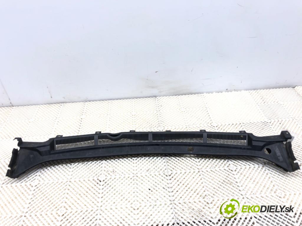 FORD TRANSIT COURIER Nadwozie pełne/minivan 2018 74 kW 1.0 EcoBoost 998 Torpédo, plast pod čelné okno ET76-A02216-AC (Torpédo (plast pod čelným sklom))