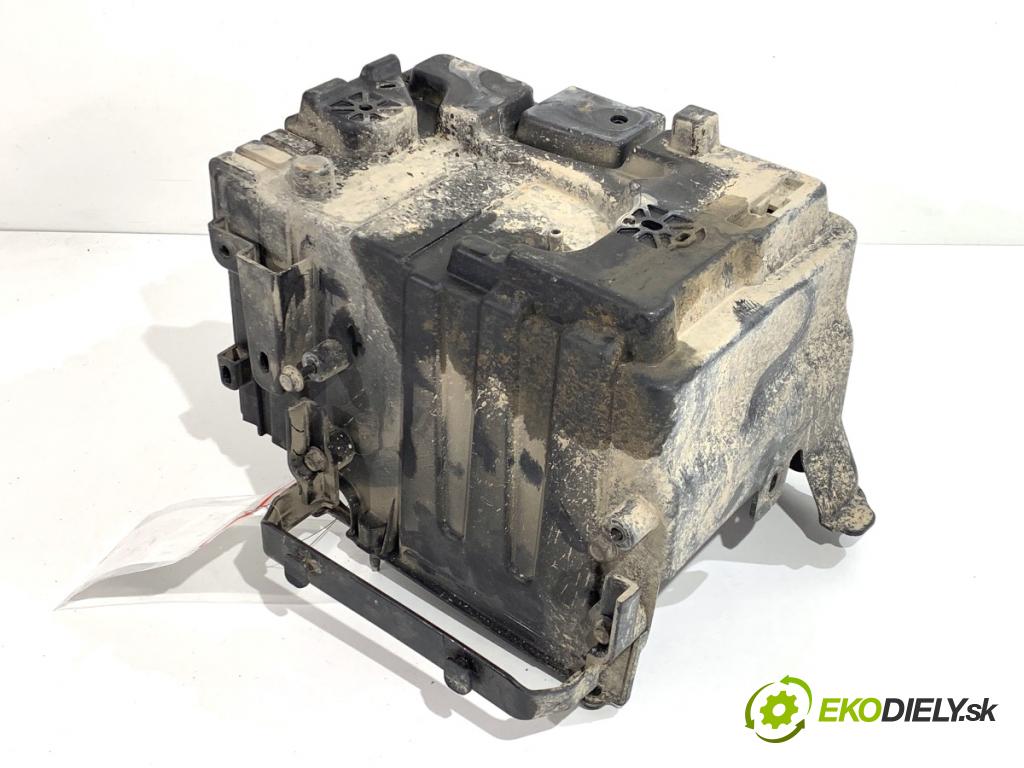 FORD TRANSIT COURIER Nadwozie pełne/minivan 2018 74 kW 1.0 EcoBoost 998 obal akumulátora JT76-10723-A