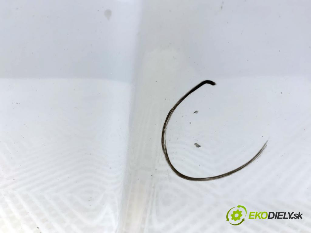 FORD TRANSIT COURIER Nadwozie pełne/minivan 2018 74 kW 1.0 EcoBoost 998 kapota  (Kapota)