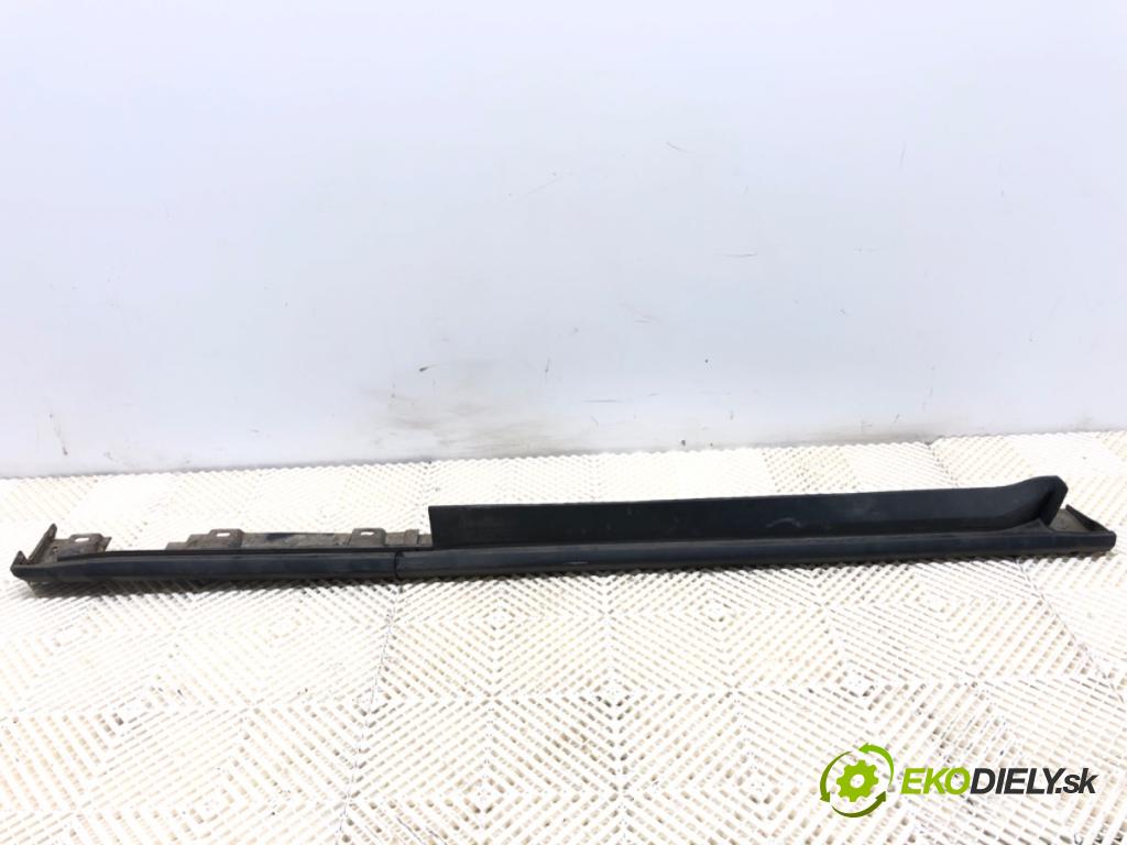 FORD TRANSIT COURIER Nadwozie pełne/minivan 2018 74 kW 1.0 EcoBoost 998 lišta prahová pravý 