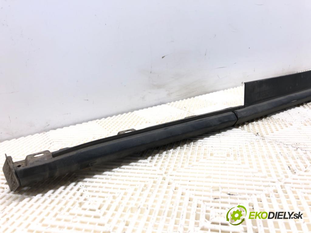 FORD TRANSIT COURIER Nadwozie pełne/minivan 2018 74 kW 1.0 EcoBoost 998 lišta prahová pravý