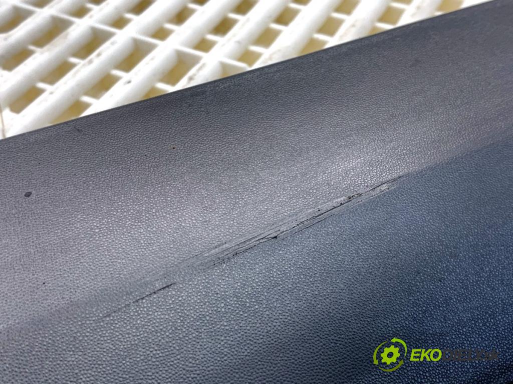 FORD TRANSIT COURIER Nadwozie pełne/minivan 2018 74 kW 1.0 EcoBoost 998 Lišta Dvere pravy predný ET76-29426-A