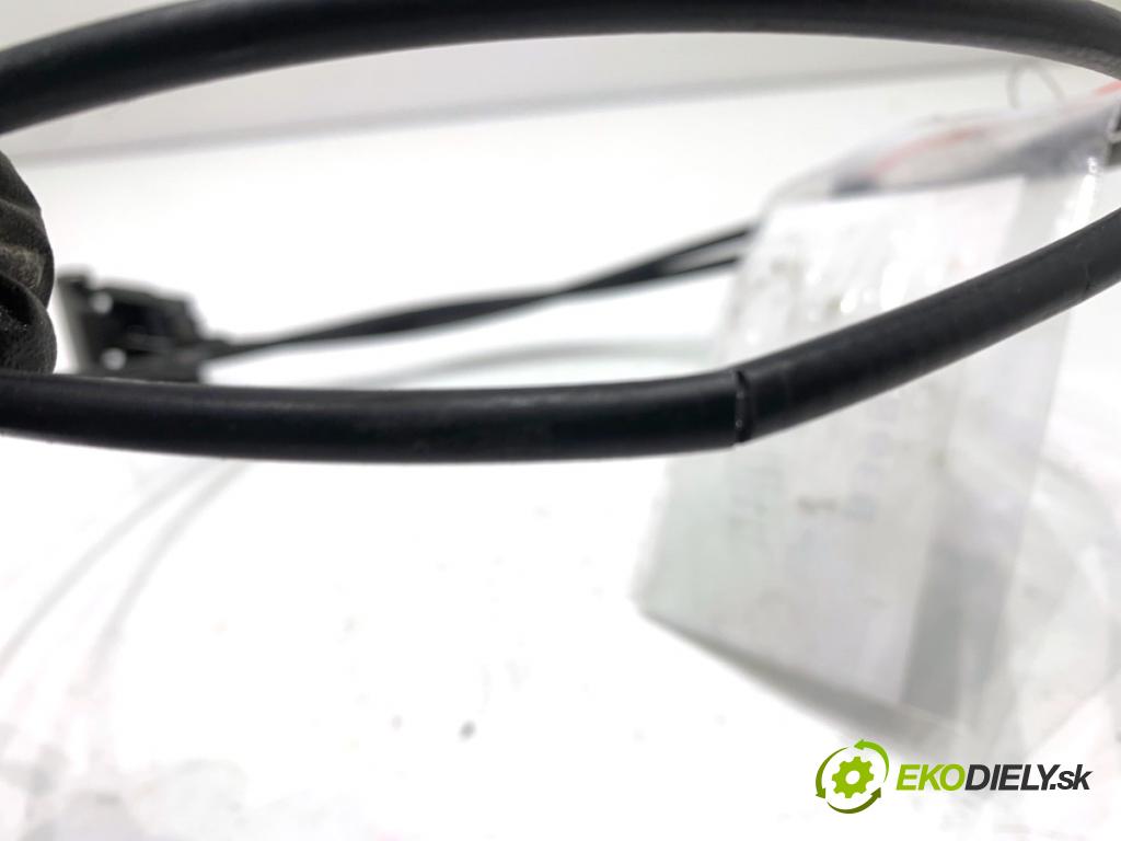 FORD TRANSIT COURIER Nadwozie pełne/minivan 2018 74 kW 1.0 EcoBoost 998 lanko kapoty JT76-16C657-AB