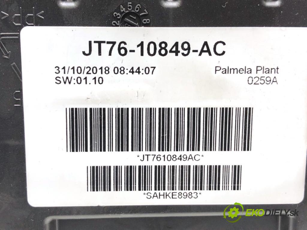 FORD TRANSIT COURIER Nadwozie pełne/minivan 2018 74 kW 1.0 EcoBoost 998 Prístrojovka JT76-10849-AC (Prístrojová doska)