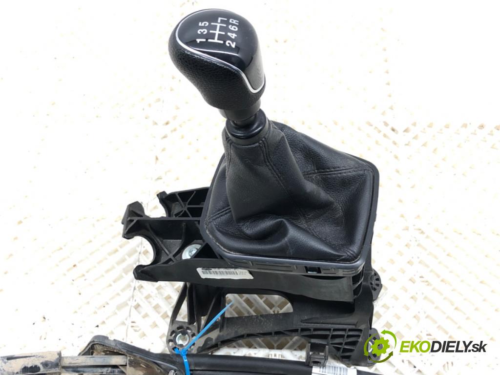 FORD TRANSIT COURIER Nadwozie pełne/minivan 2018 74 kW 1.0 EcoBoost 998 Kulisa JT7R-7C453-BTC (Rýchlostná páka (kulisa))