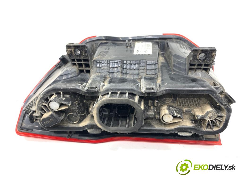 FORD TRANSIT COURIER Nadwozie pełne/minivan 2018 74 kW 1.0 EcoBoost 998 světlo pravý zadní část ET7613404AF