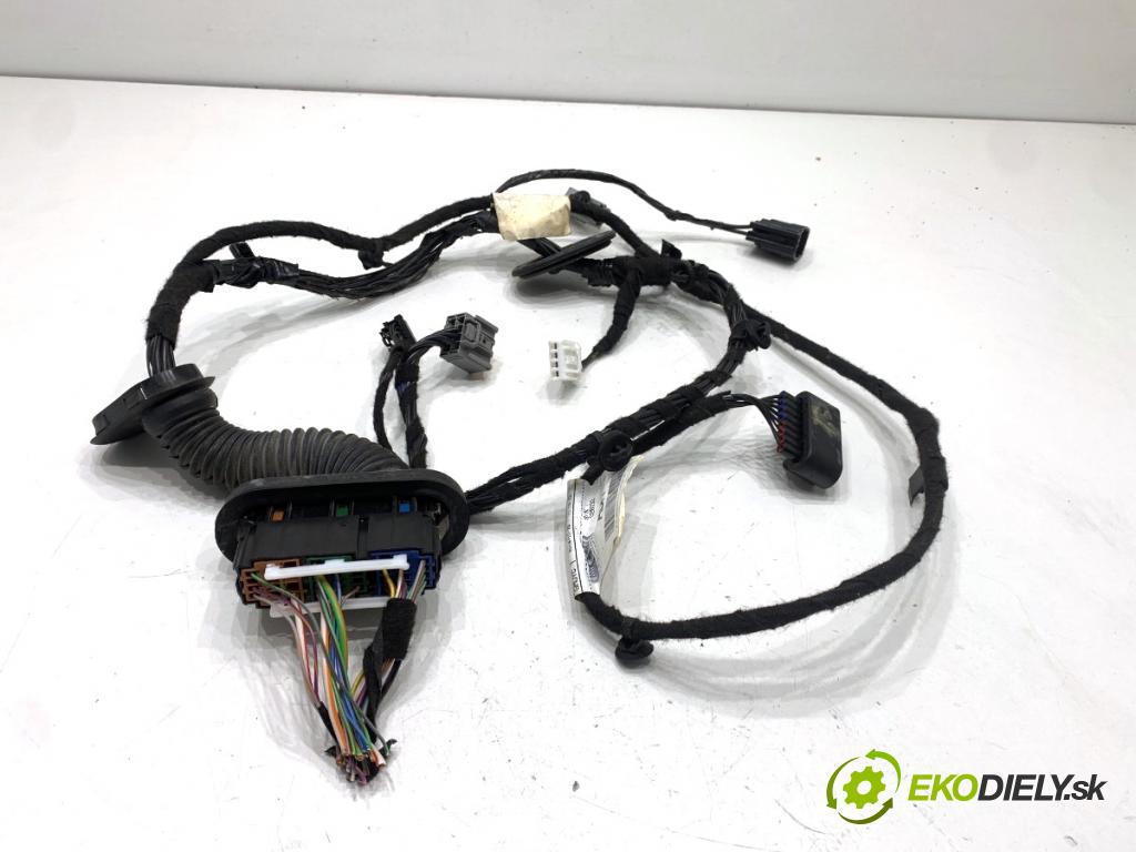 FORD TRANSIT COURIER Nadwozie pełne/minivan 2018 74 kW 1.0 EcoBoost 998 káblovačka dveře přední část levý ET76-14A584-ADH