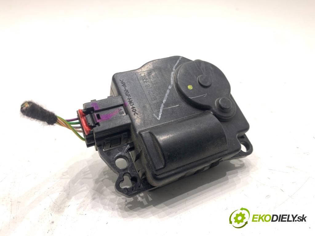 FORD TRANSIT COURIER Nadwozie pełne/minivan 2018 74 kW 1.0 EcoBoost 998 Motor kúrenia AV11-19E616-EA