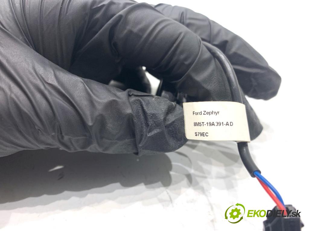 FORD TRANSIT COURIER Nadwozie pełne/minivan 2018 74 kW 1.0 EcoBoost 998 MIKROFON: BLUETOOTH 8M5T-19A391-AD