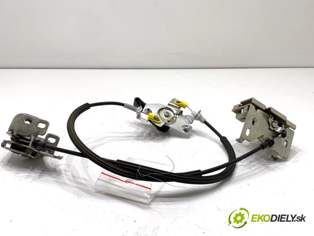 FORD TRANSIT COURIER Nadwozie pełne/minivan 2018 74 kW 1.0 EcoBoost 998 zámok zad pravy ET76A43200AH