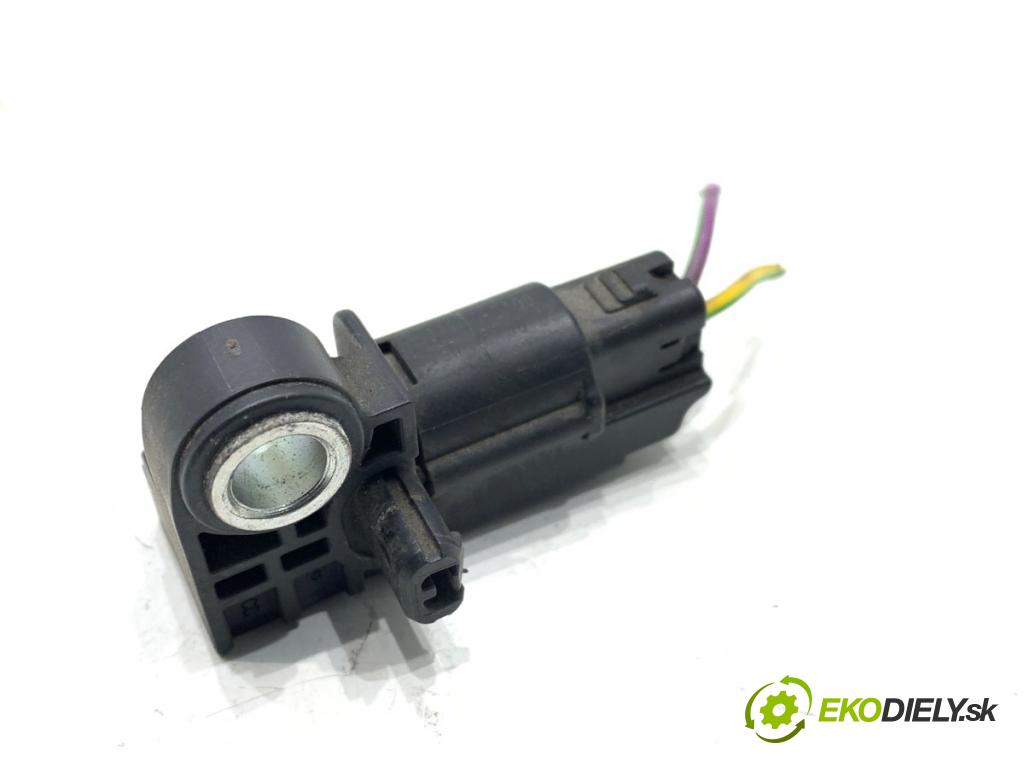 FORD TRANSIT COURIER Nadwozie pełne/minivan 2018 74 kW 1.0 EcoBoost 998 Snímač nárazu FR3T-14B006-AA (Snímač nárazu)