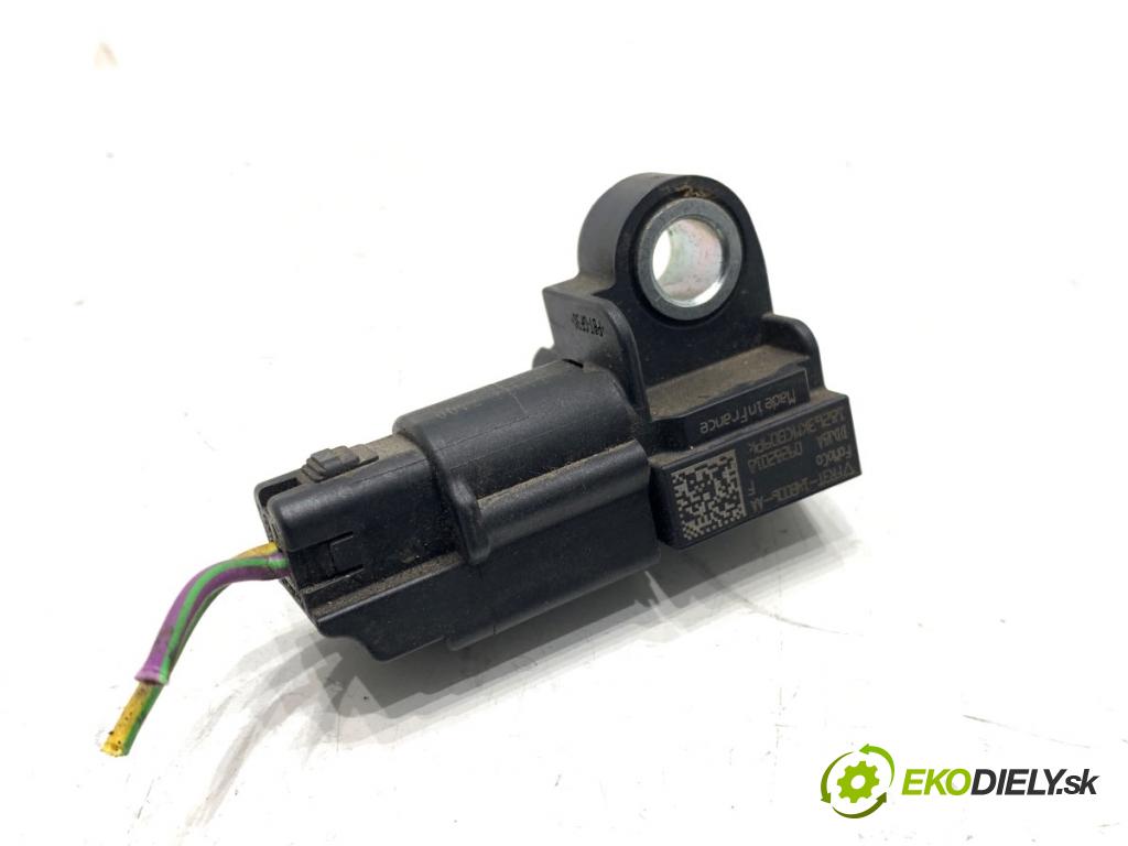 FORD TRANSIT COURIER Nadwozie pełne/minivan 2018 74 kW 1.0 EcoBoost 998 Snímač nárazu FR3T-14B006-AA (Snímač nárazu)