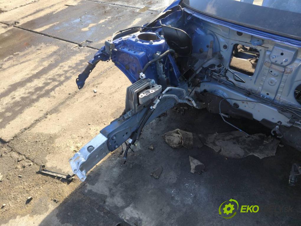 MINI CLUBMAN F54 Kombi 2019 100 kW Cooper 1499 karoséria ČTVRŤÁK: Blatník prah strecha PODŁUŻNICA