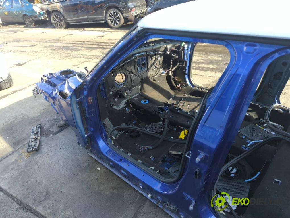 MINI CLUBMAN F54 Kombi 2019 100 kW Cooper 1499 karoséria ČTVRŤÁK: Blatník prah strecha PODŁUŻNICA