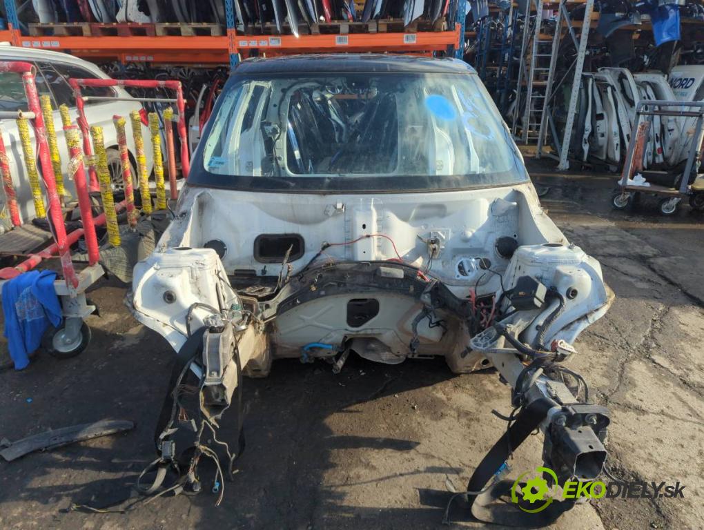 MINI COUNTRYMAN R60 Kombi 2016 140 kW Cooper S ALL4 1598 karoséria ČTVRŤÁK: Blatník prah strecha PODŁUŻNICA