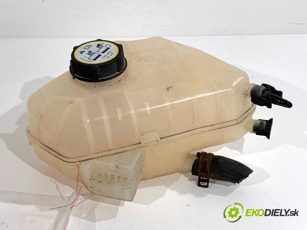 FORD FIESTA MK7 liftback 2012 71 kW 1.4 1388 Nádržka vyrovnávacia (kvapaliny) chladiaceho 