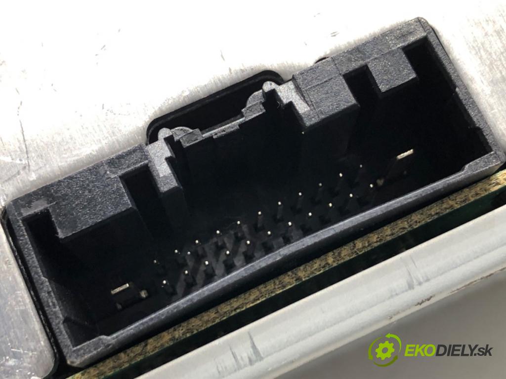 FORD FIESTA MK7 liftback 2012 71 kW 1.4 1388 RADIO AA6T-18C815-AE (Audio zařízení)