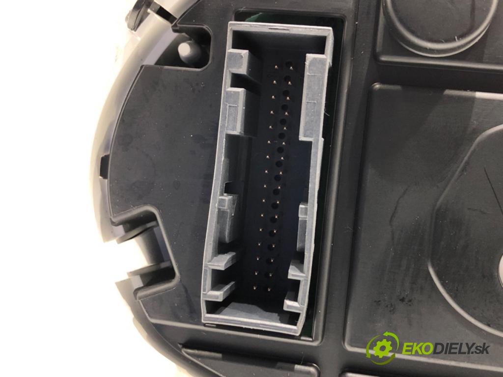 FORD FIESTA MK7 liftback 2012 71 kW 1.4 1388 Prístrojovka 8A6T-10849-AP (Prístrojová doska)