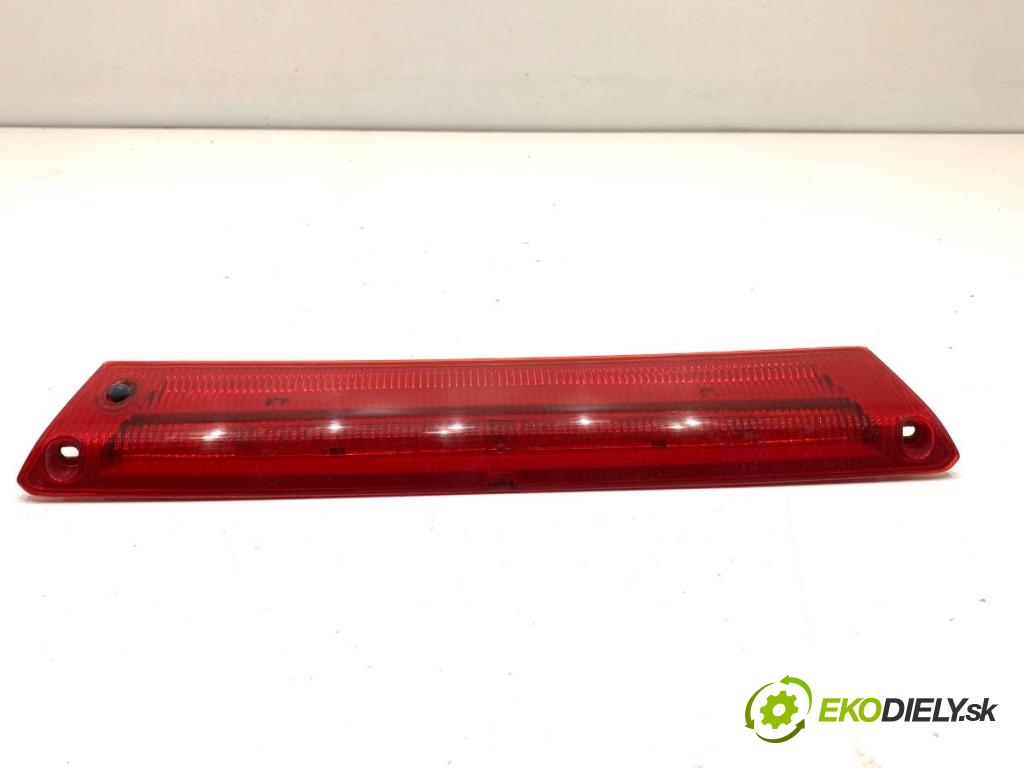 FORD FIESTA MK7 liftback 2012 71 kW 1.4 1388 světlo brzdových světel 8A61-13A613-DA