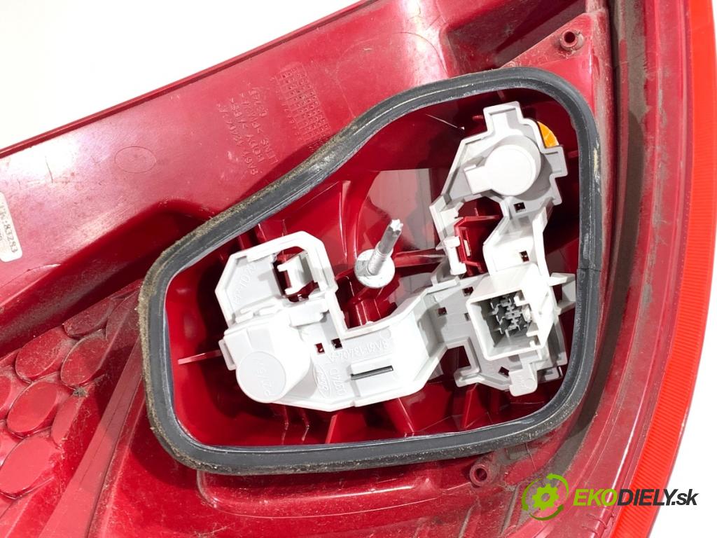 FORD FIESTA MK7 liftback 2012 71 kW 1.4 1388 světlo pravý zadní část 8A61-13404-A