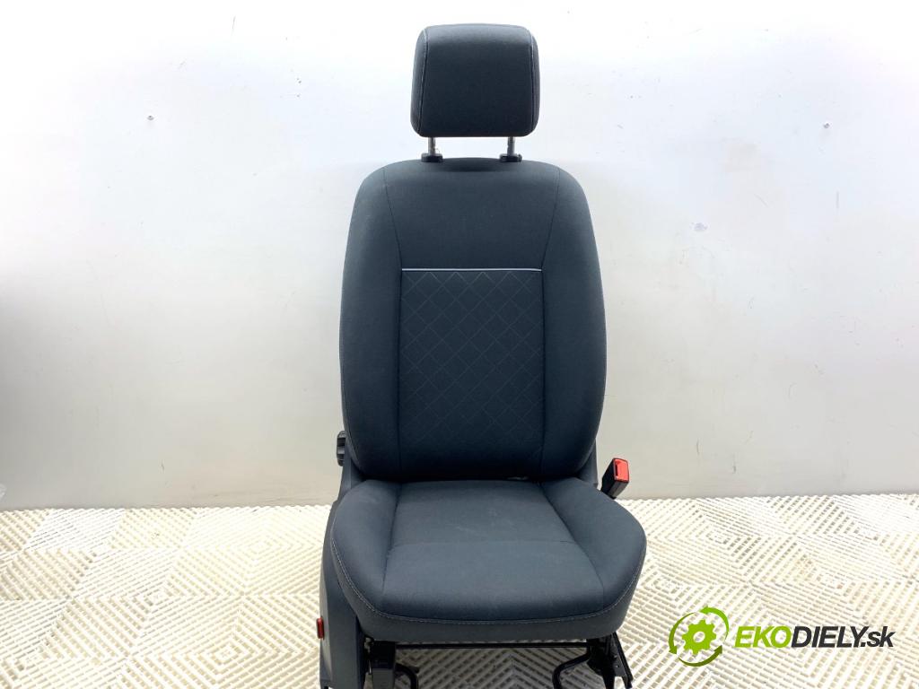 FORD FIESTA MK7 liftback 2012 71 kW 1.4 1388 sedadlo pravý přední část 