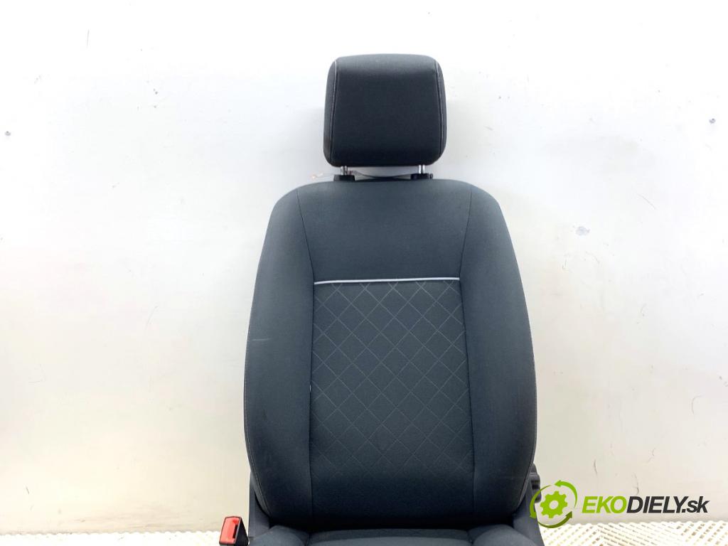 FORD FIESTA MK7 liftback 2012 71 kW 1.4 1388 sedadlo levý přední část