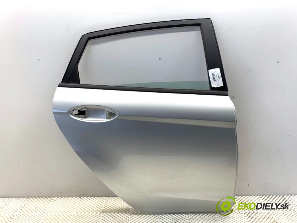 FORD FIESTA MK7 liftback 2012 71 kW 1.4 1388 dveře pravý zadní část 