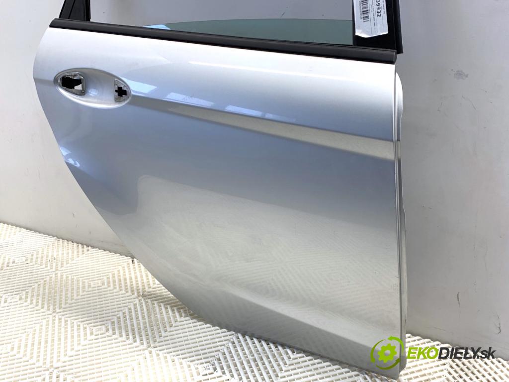 FORD FIESTA MK7 liftback 2012 71 kW 1.4 1388 dveře pravý zadní část