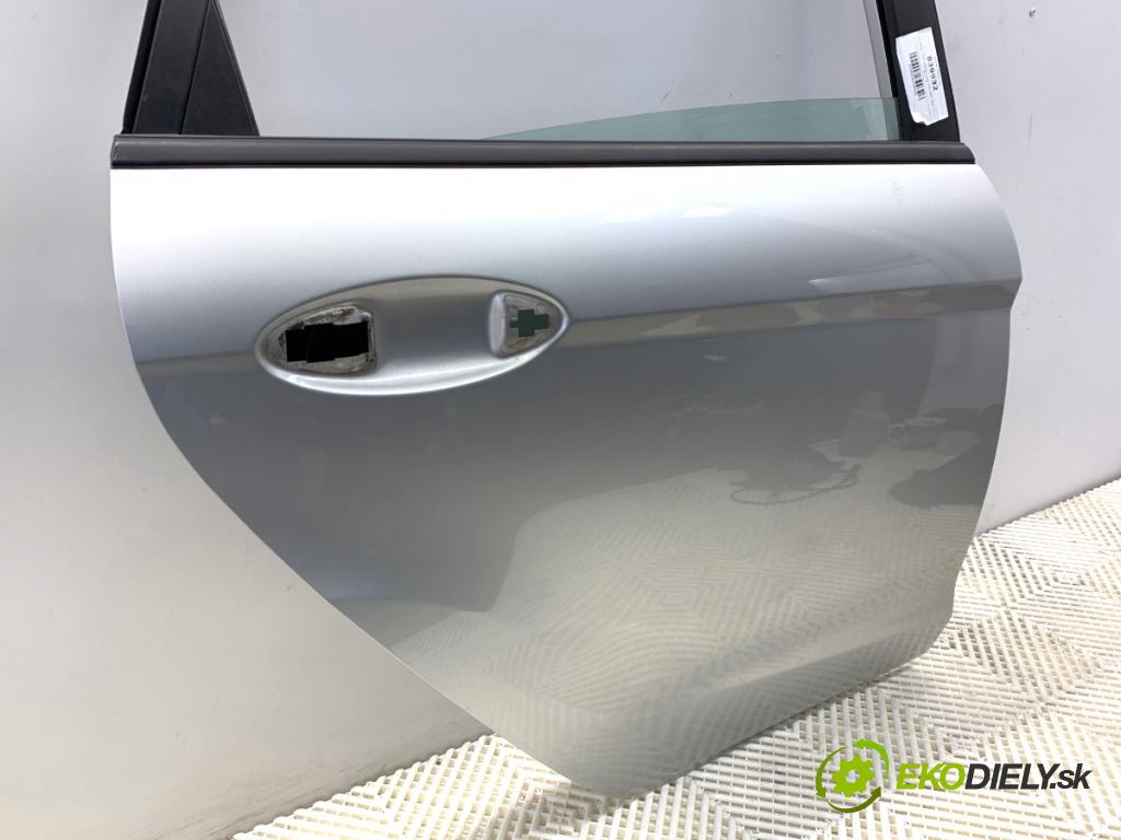 FORD FIESTA MK7 liftback 2012 71 kW 1.4 1388 dveře pravý zadní část