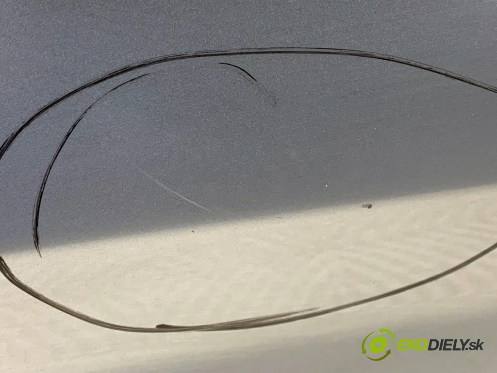 FORD FIESTA MK7 liftback 2012 71 kW 1.4 1388 dveře pravý přední část