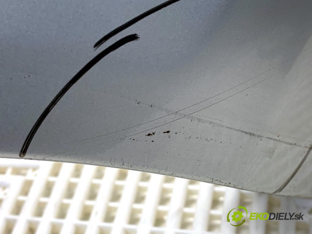 FORD FIESTA MK7 liftback 2012 71 kW 1.4 1388 blatník levý přední část