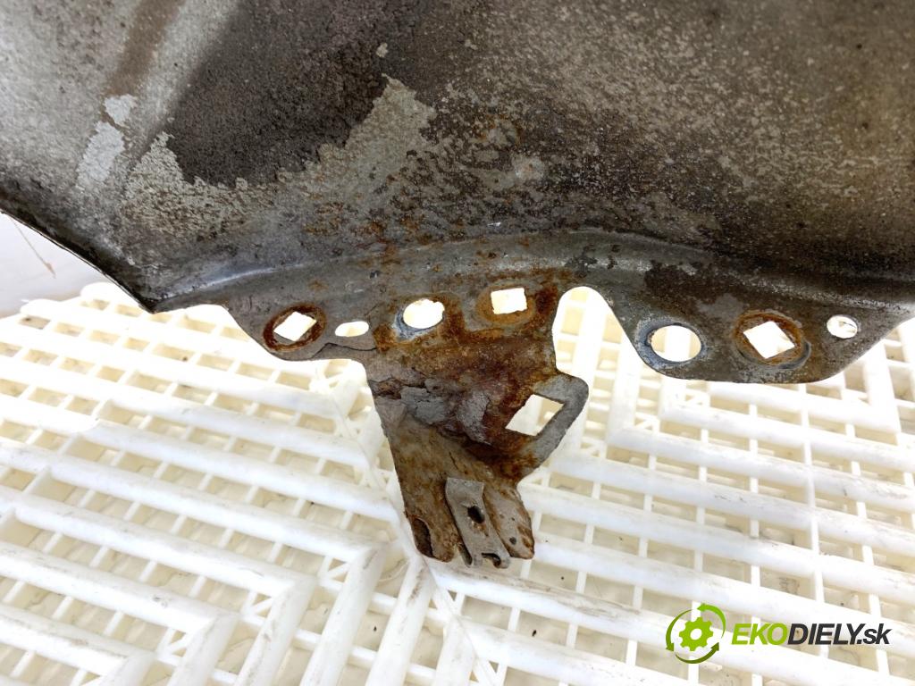 FORD FIESTA MK7 liftback 2012 71 kW 1.4 1388 blatník levý přední část
